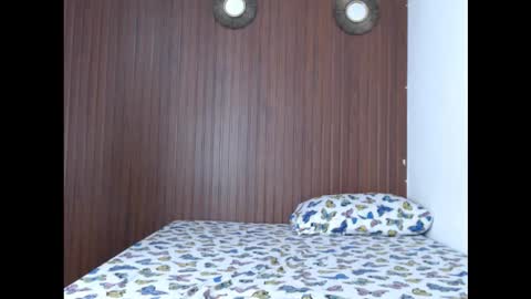 staceythekat online show from 12/17/25, 02:06