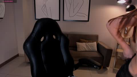 Snapshot of staceywood_ chatting on 01/29/25, 05:02 Stacy Woods online show from 01/29/25, 05:02