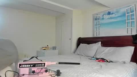 staciwilde online show from 09/18/25, 05:04