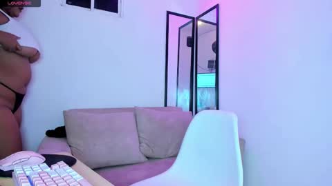 Snapshot of stacy_doll7 chatting on 04/07/26, 08:31 STACY online show from 04/07/26, 08:31