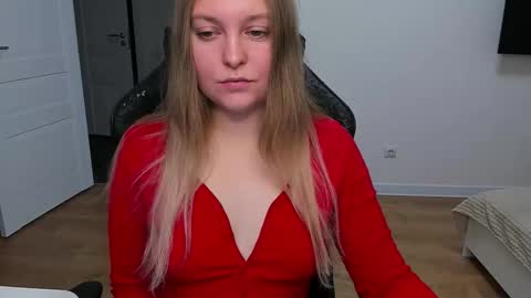 Stacy  online show from 12/04/25, 10:35