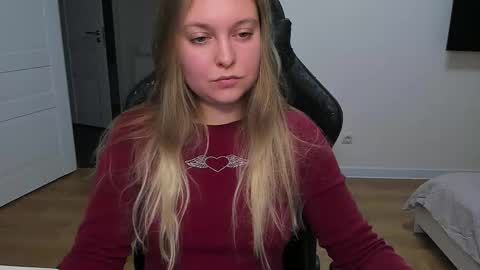 Stacy  online show from 12/17/25, 03:29