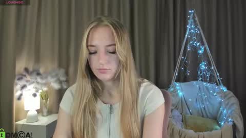 Stacy Mon Tue Wed Thu Fri Sun GMT GMT 3 1000am - 0400pm  online show from 10/09/25, 09:07