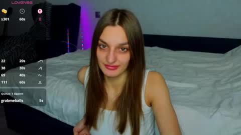 Sexy lips online show from 06/26/26, 10:03