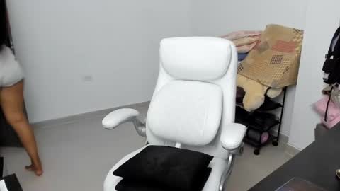 Zulma Yisset online show from 01/21/25, 04:43