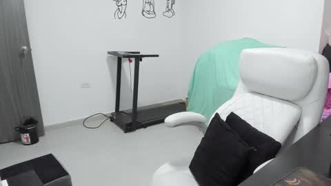 Zulma Yisset online show from 02/12/26, 03:23