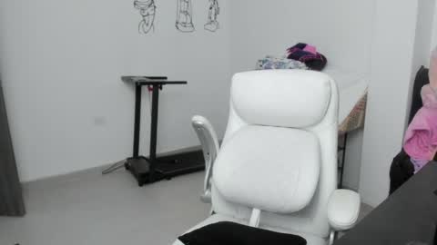 Snapshot of stacy_woods chatting on 05/08/26, 02:50 Zulma Yisset online show from 05/08/26, 02:50