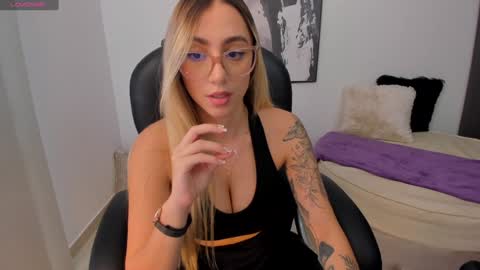 Stacy Conner online show from 01/02/25, 08:24