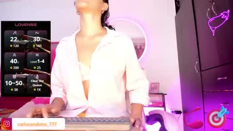 stacy fox online show from 06/24/26, 05:23