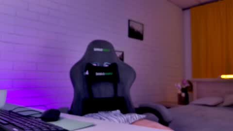 Stasey online show from 05/19/26, 02:12
