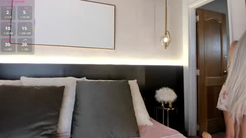 Stacy Rigel online show from 10/16/25, 12:28