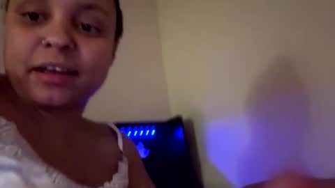 Snapshot of stacysquirtle chatting on 12/17/25, 06:08 stacysquirtle online show from 12/17/25, 06:08