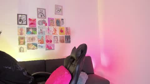 staicy online show from 06/11/26, 07:56