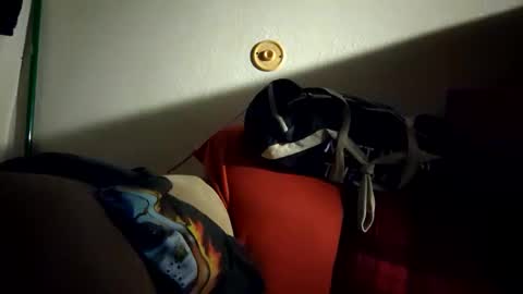 Snapshot of staightupdownbad chatting on 02/20/26, 12:27 Straightupdownbad online show from 02/20/26, 12:27