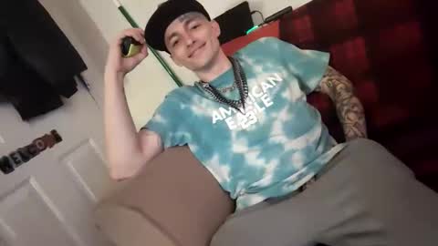 Snapshot of staightupdownbad chatting on 02/21/26, 07:20 Straightupdownbad online show from 02/21/26, 07:20