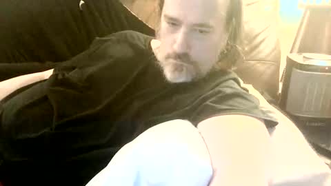 Snapshot of stamfordchub chatting on 06/08/26, 12:14 Michael online show from 06/08/26, 12:14