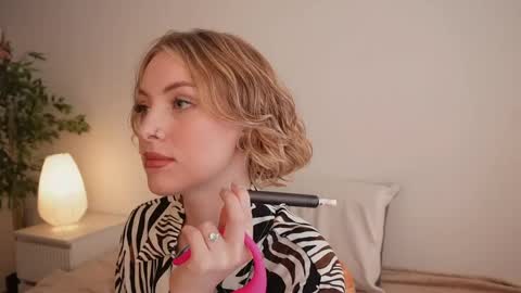 Kristina online show from 04/08/26, 01:44