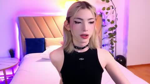 Snapshot of star_madison chatting on 07/22/26, 01:03 Madison online show from 07/22/26, 01:03