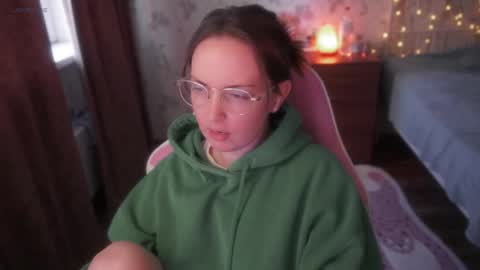 Alice online show from 12/21/25, 08:10