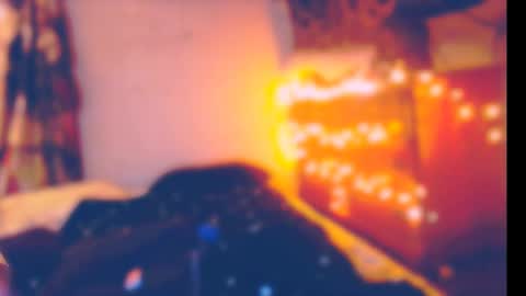 Snapshot of star_shopping19 chatting on 02/05/25, 09:04 star_shopping19 online show from 02/05/25, 09:04