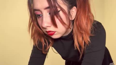 Snapshot of stara_dreams chatting on 04/16/26, 05:41 Stara Winters online show from 04/16/26, 05:41