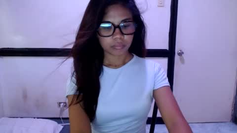 Snapshot of stardust990878 chatting on 06/19/26, 01:10 stardust990878 online show from 06/19/26, 01:10