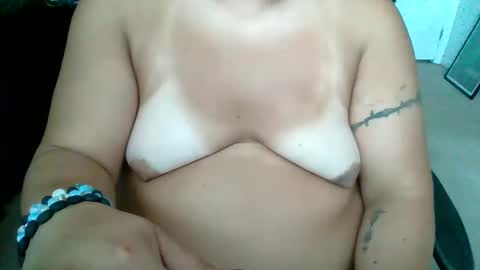 starella___saxxxton online show from 09/10/25, 10:21