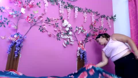 alejandra online show from 06/27/26, 06:57