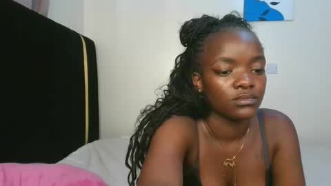 lia online show from 12/17/25, 06:30