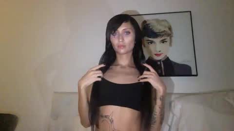 Star online show from 10/23/25, 04:23