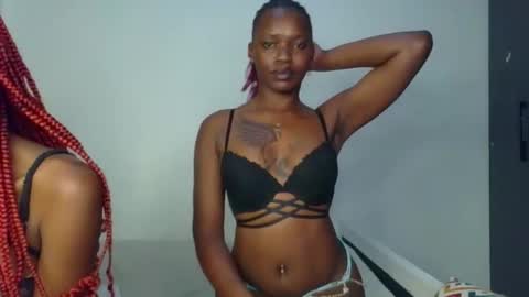 starlight_c online show from 11/30/25, 09:19