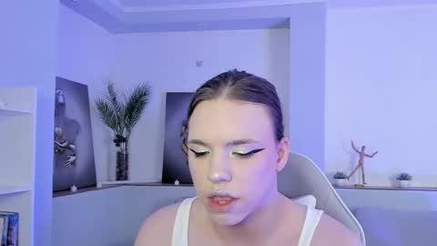 Snapshot of starlight_madison chatting on 02/13/26, 02:29 Madison online show from 02/13/26, 02:29