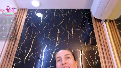 starlight_mature23_aws online show from 05/29/26, 07:56