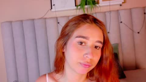 M O O N  online show from 05/28/26, 02:53