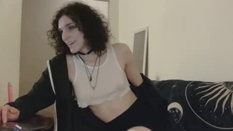 Snapshot of starry_soul chatting on 02/04/26, 11:31 Evan online show from 02/04/26, 11:31