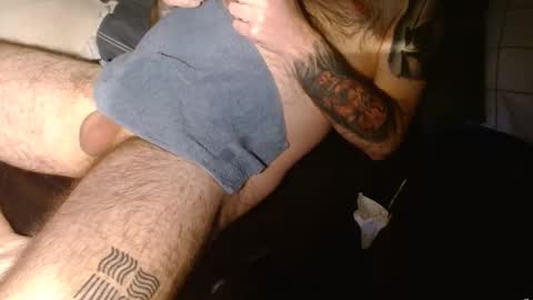 Snapshot of starscream316 chatting on 11/17/25, 04:13 starscream316 online show from 11/17/25, 04:13