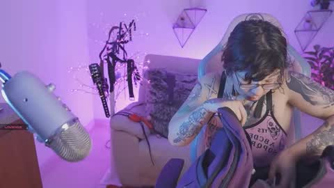 Yoko online show from 09/09/25, 12:37