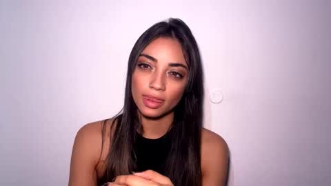 Mia online show from 03/26/26, 11:05