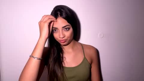 Mia online show from 03/30/26, 10:27