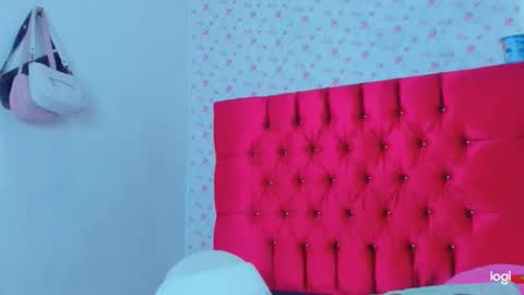 stassiebell online show from 12/22/25, 05:48