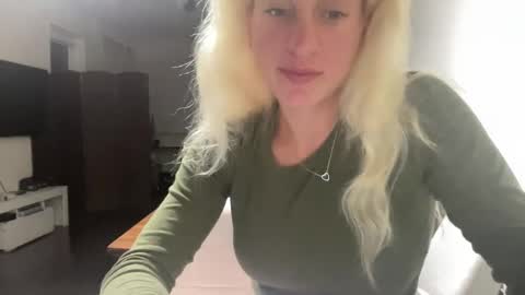 Snapshot of stassiethatsororitygirl chatting on 09/09/25, 09:09 Stassiethatsororitygirl online show from 09/09/25, 09:09