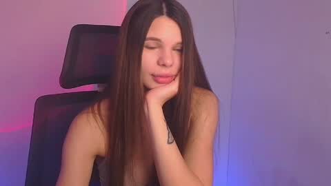 Snapshot of stasy_milk chatting on 01/04/25, 10:05 Stasy online show from 01/04/25, 10:05