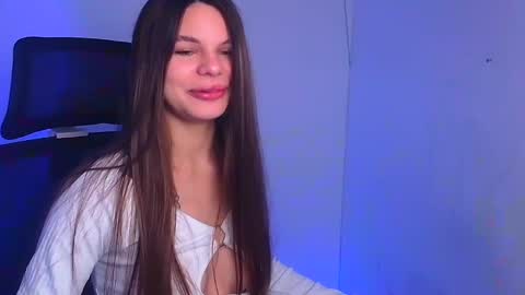 Snapshot of stasy_milk chatting on 01/08/25, 06:31 Stasy online show from 01/08/25, 06:31