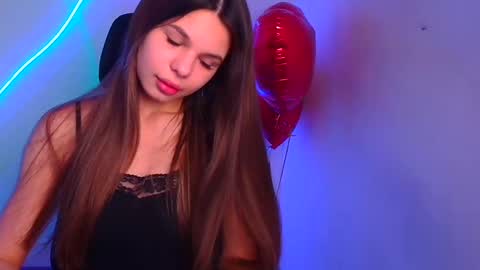 Snapshot of stasy_milk chatting on 02/18/25, 10:27 Stasy online show from 02/18/25, 10:27