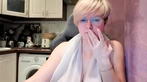 Stasya online show from 02/02/26, 01:15