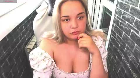 Snapshot of stasya_sunshine chatting on 06/25/26, 02:44 stasya_sunshine online show from 06/25/26, 02:44