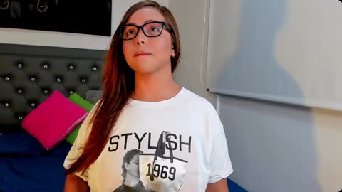 Melany online show from 12/30/24, 02:42