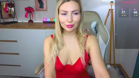 Stella online show from 02/01/26, 06:23