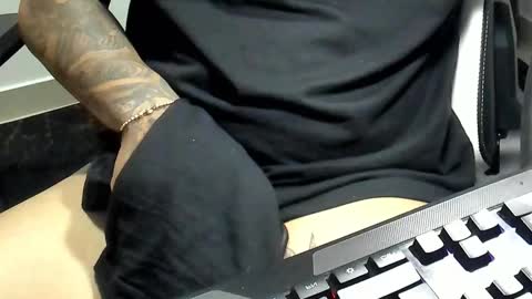 Snapshot of stebankechimba chatting on 11/15/25, 02:42 Stebankechimba online show from 11/15/25, 02:42