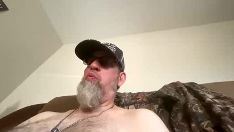 steel259373 online show from 11/05/25, 05:35